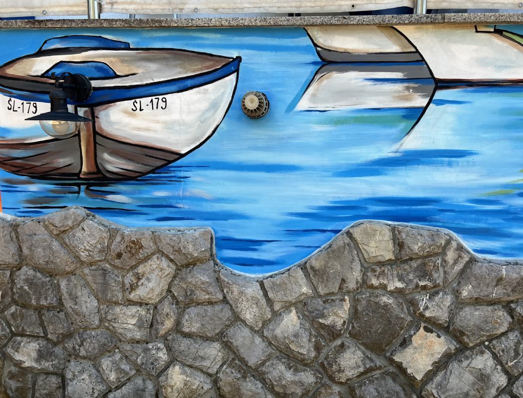 UMJETNIČKI MURALI KRASE NAŠ KAMP